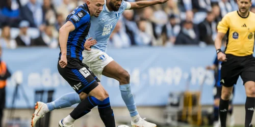 IK Sirius Fotbollsherrlag under en match